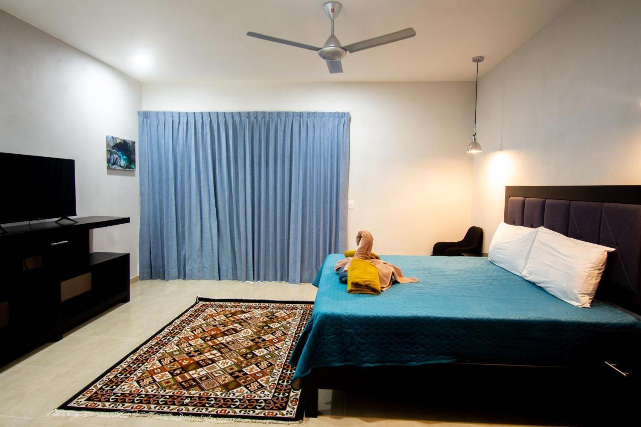 Hotel Casa Tortuga Tulum - Cenotes Park Inclusive Kültér fotó A bedroom in a hotel
