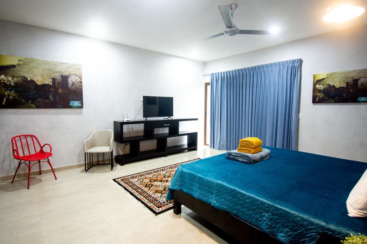 Hotel Casa Tortuga Tulum - Cenotes Park Inclusive Kültér fotó A bedroom in a house in India