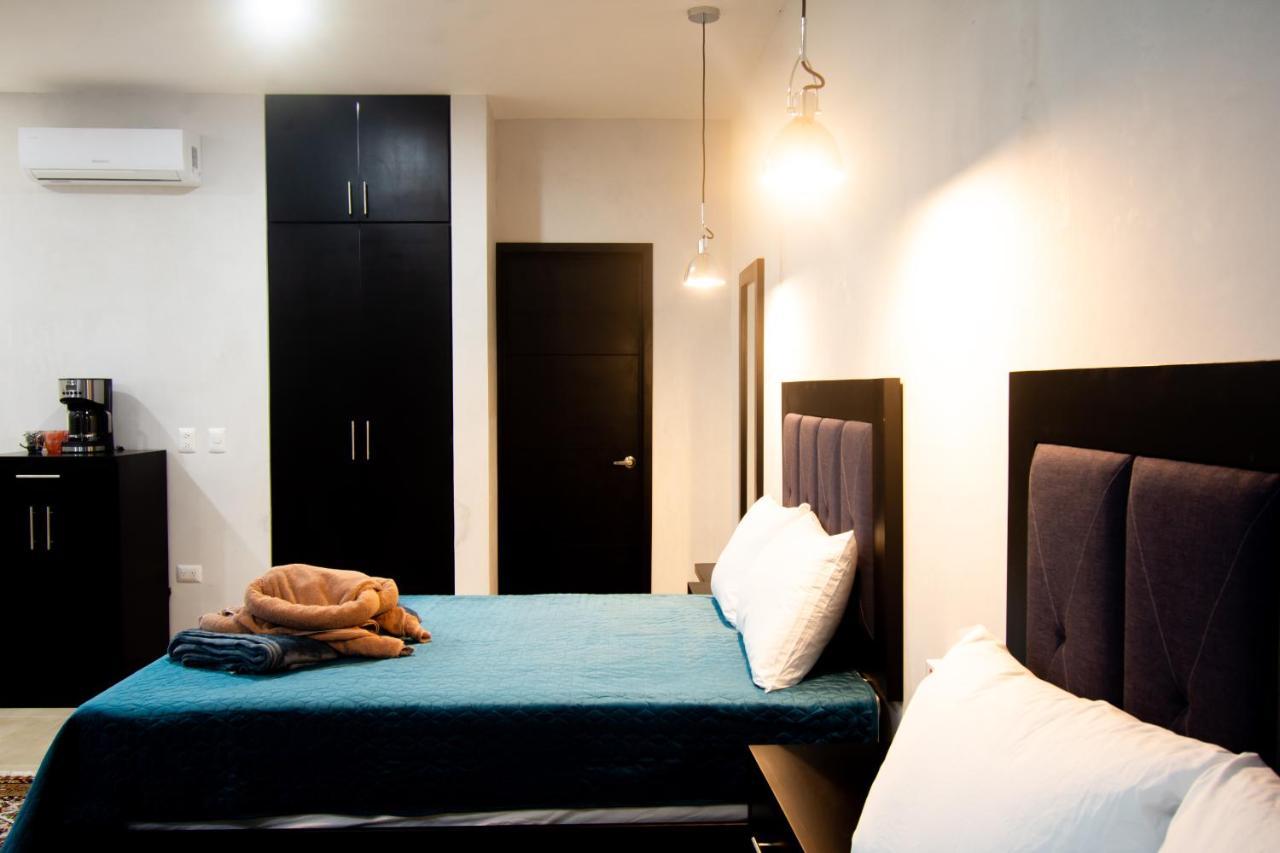 Hotel Casa Tortuga Tulum - Cenotes Park Inclusive Kültér fotó A bedroom in a serviced apartment in Lagos, Nigeria