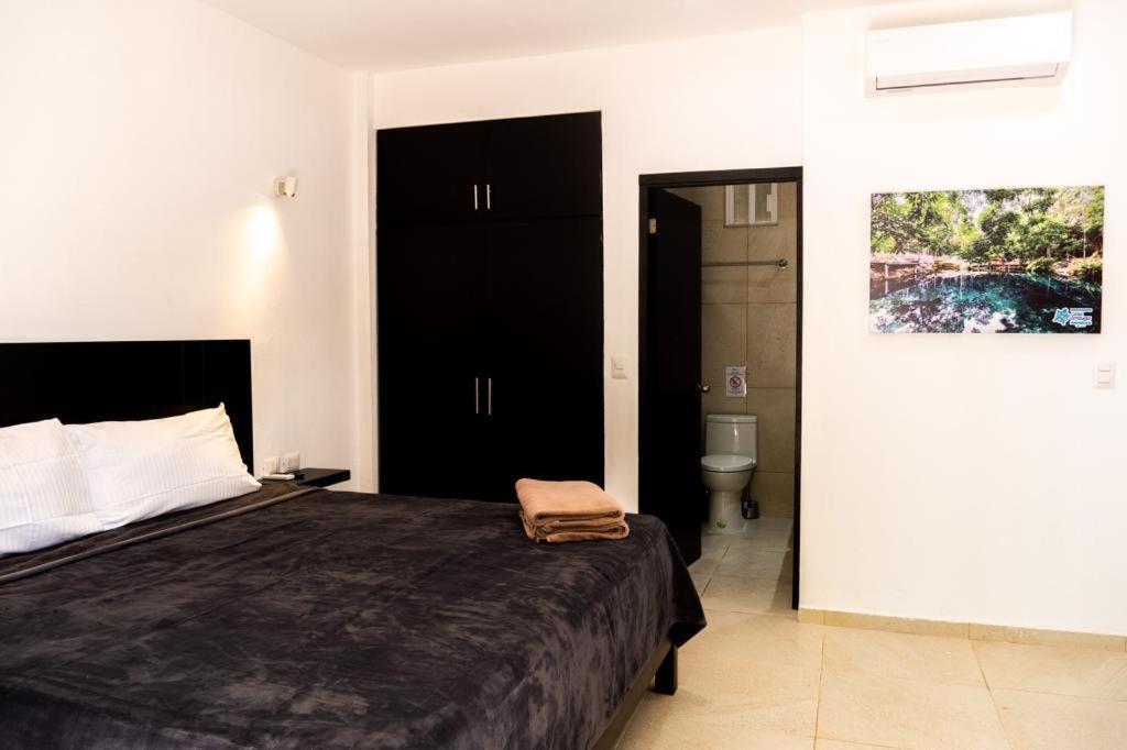 Hotel Casa Tortuga Tulum - Cenotes Park Inclusive Kültér fotó A bedroom in the hotel